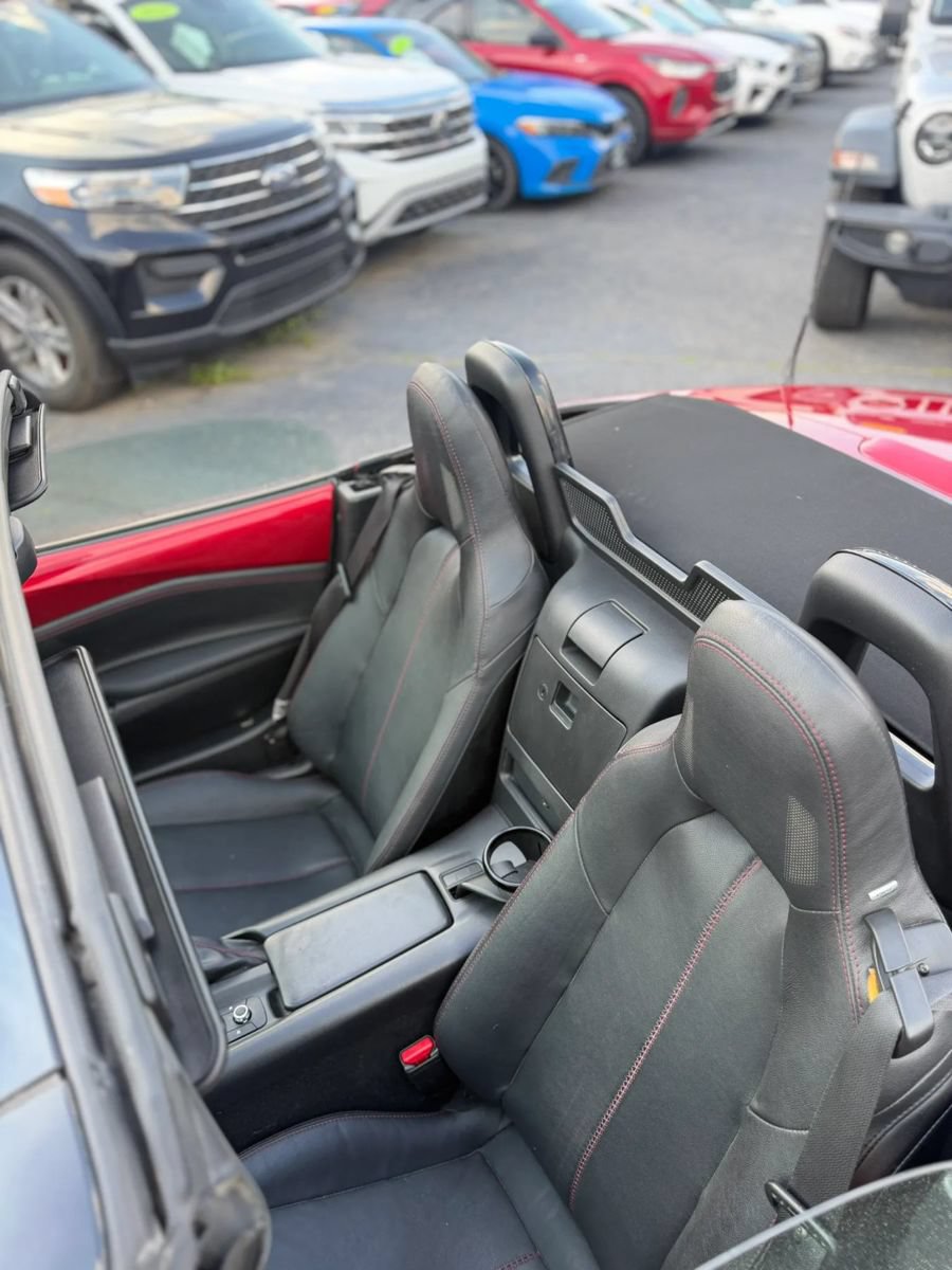 Used 2016 MAZDA MX-5 Miata Grand Touring RWD image 12
