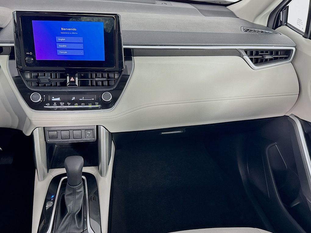Used 2023 Toyota Corolla Cross L image 24