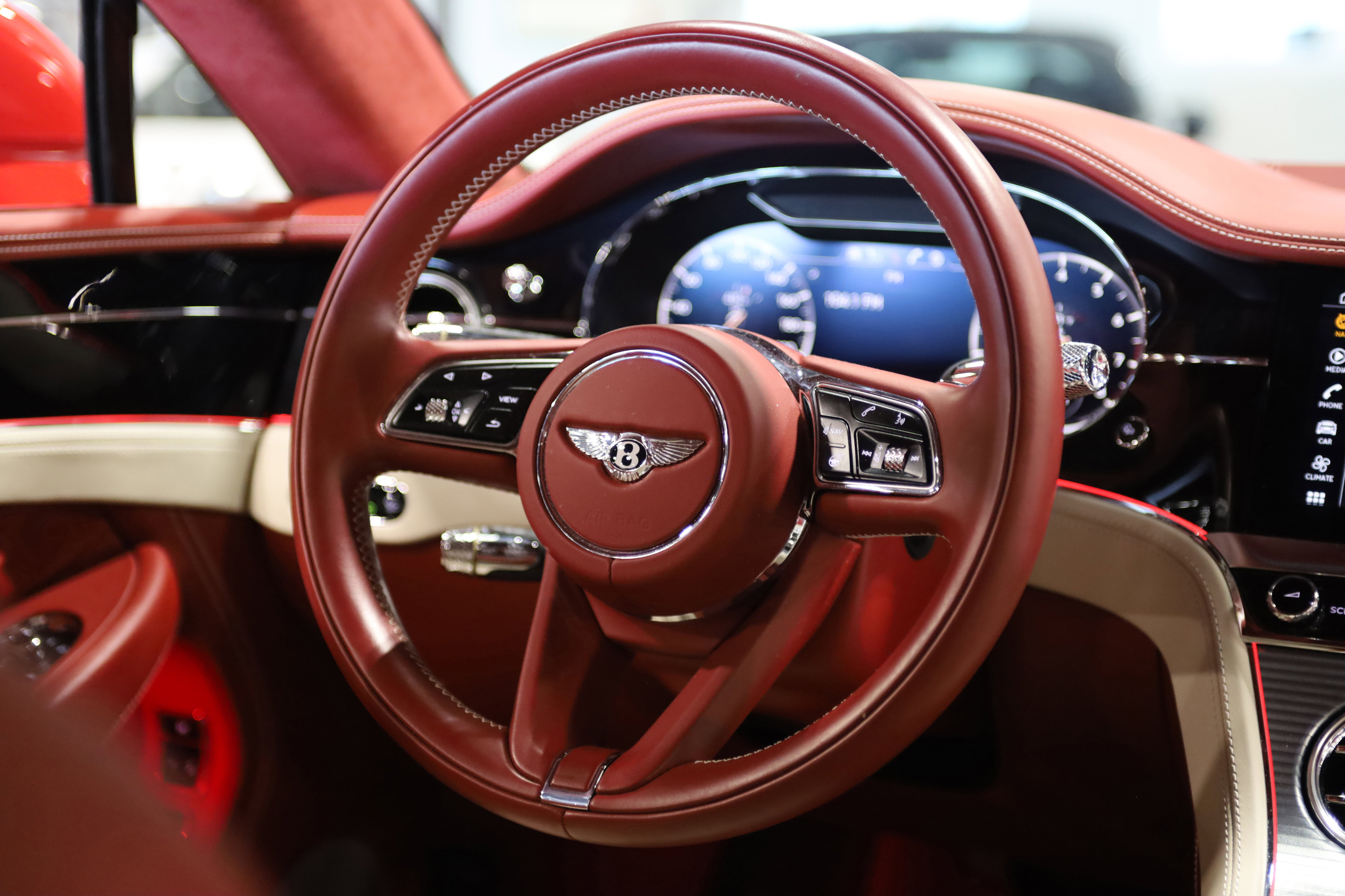 Used 2021 Bentley Continental GT AWD/4WD image 23