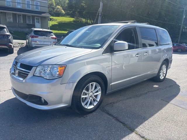 Used 2019 Dodge Grand Caravan SXT FWD image 3