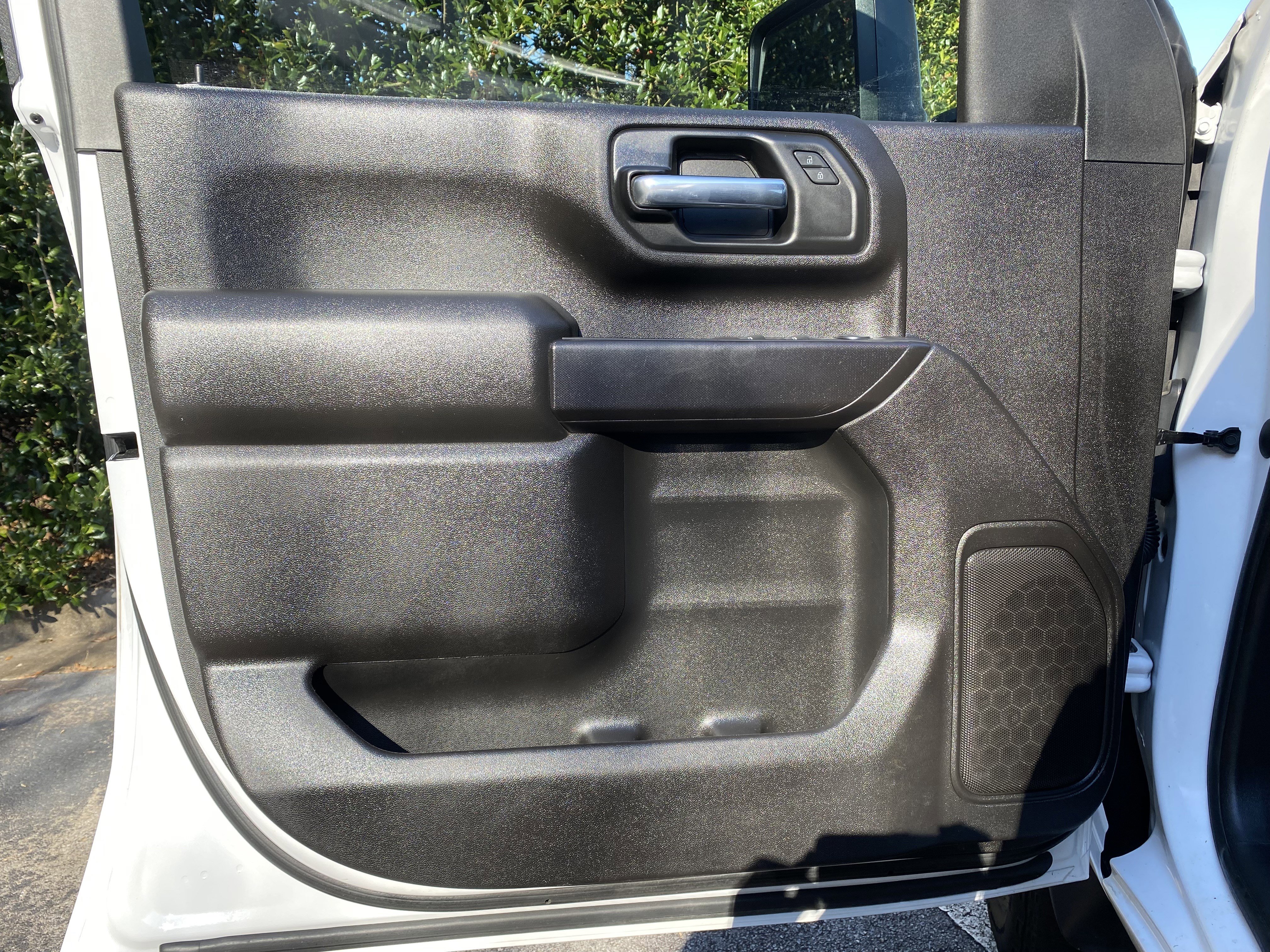 Used 2024 Chevrolet Silverado 2500 Custom w/ Custom Value Package image 15