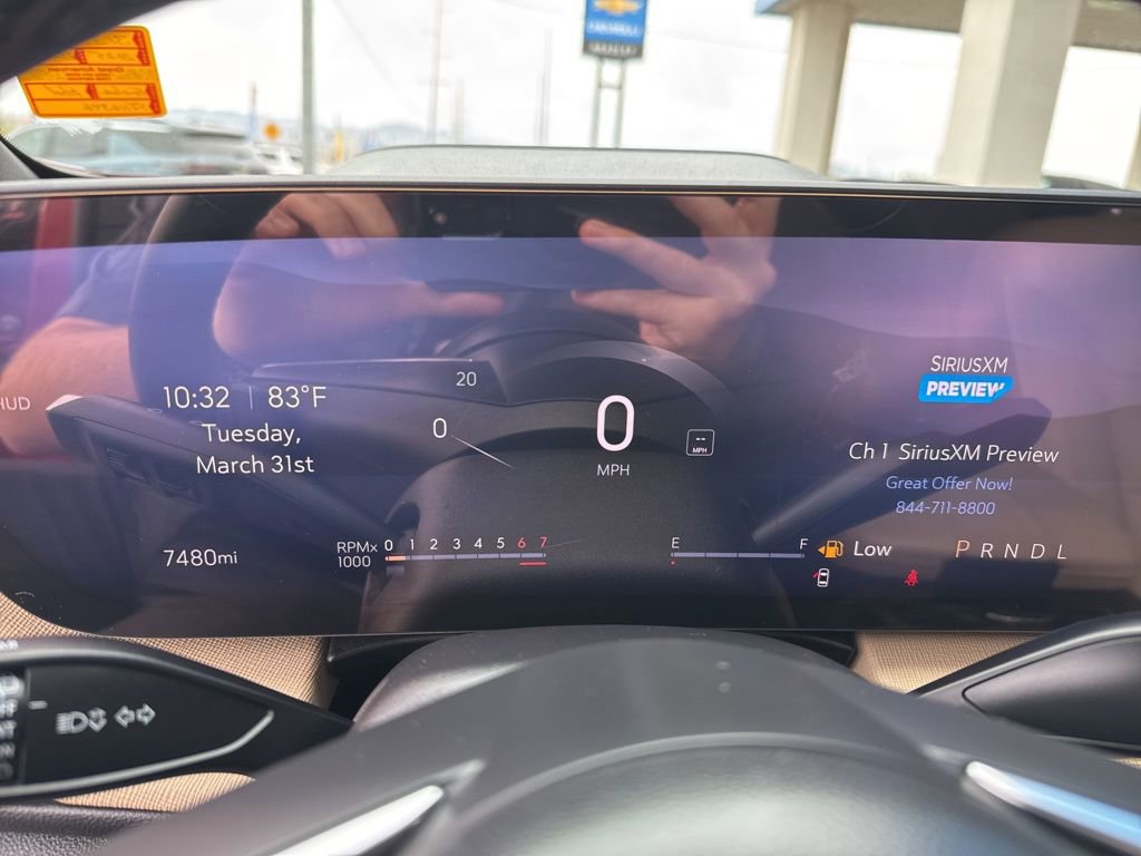 Used 2025 Buick Enclave Preferred w/ Power Package image 23