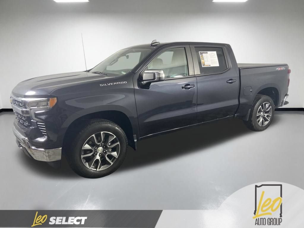 Used 2023 Chevrolet Silverado 1500 LT AWD/4WD image 2