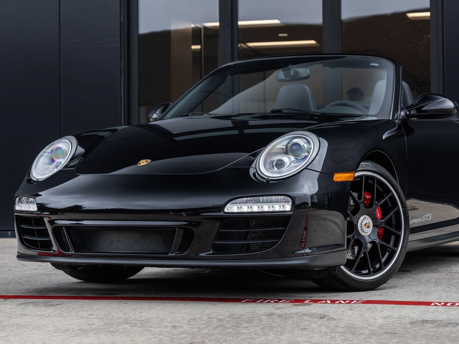 Used 2012 Porsche 911 Carrera GTS RWD image 7