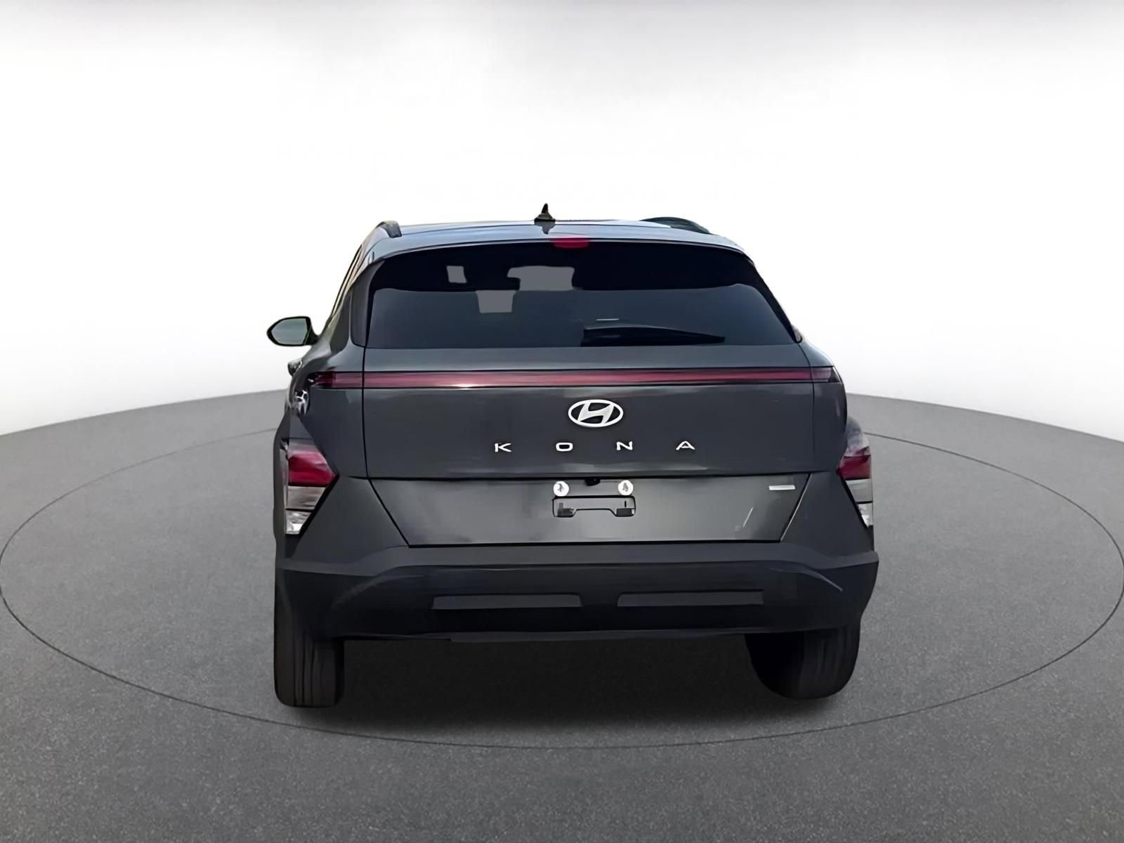 Used 2025 Hyundai Kona SEL image 11