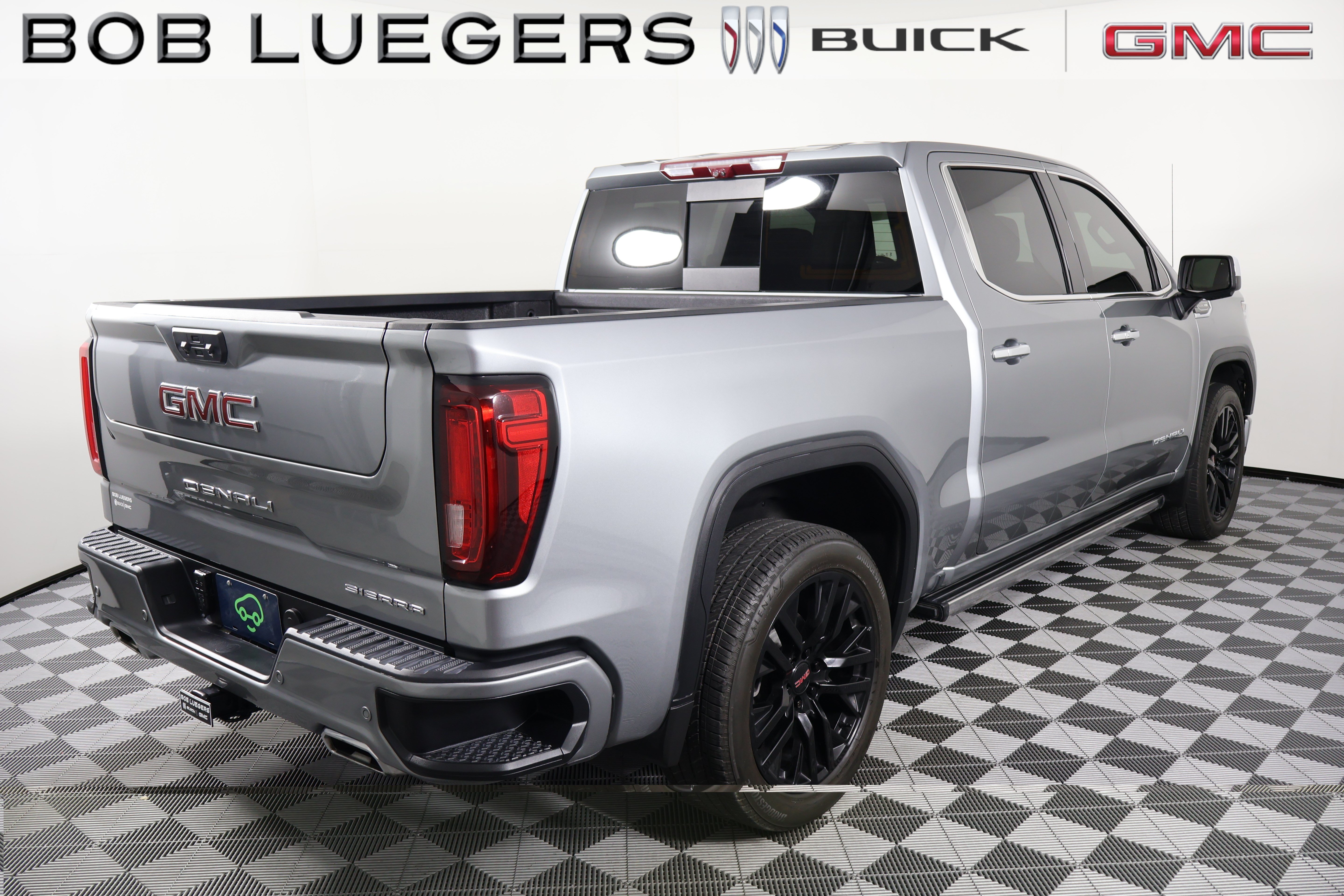 Certified 2024 GMC Sierra 1500 Denali w/ Denali Reserve Package AWD/4WD image 7