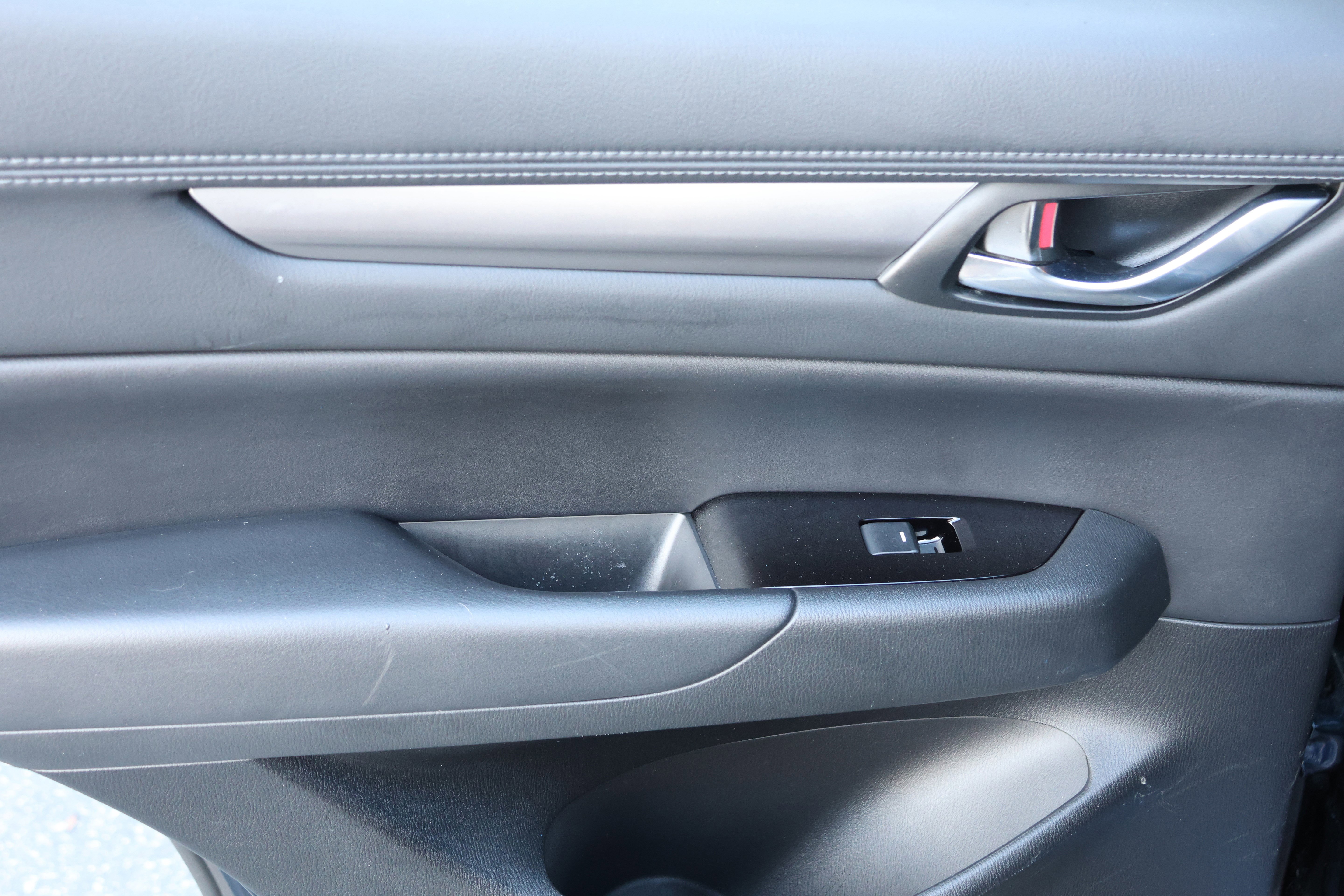 Used 2020 MAZDA CX-5 Touring image 34