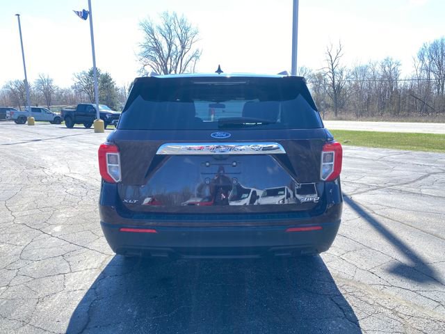 Used 2022 Ford Explorer XLT image 7