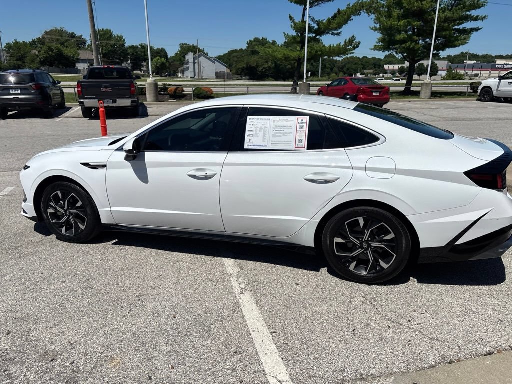 Used 2024 Hyundai Sonata SEL FWD image 16