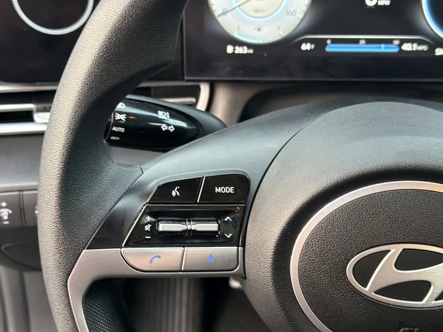 Used 2024 Hyundai Elantra SEL image 25