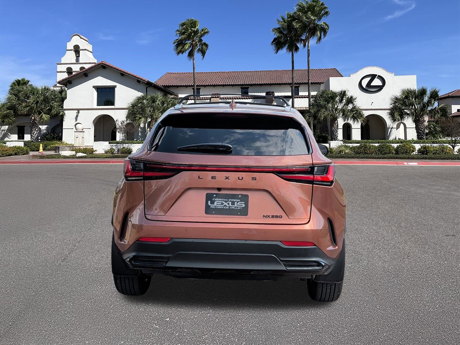 Used 2025 Lexus NX 250 FWD w/ Premium Package image 3