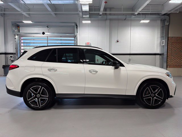 Used 2025 Mercedes-Benz GLC 300 4MATIC image 8