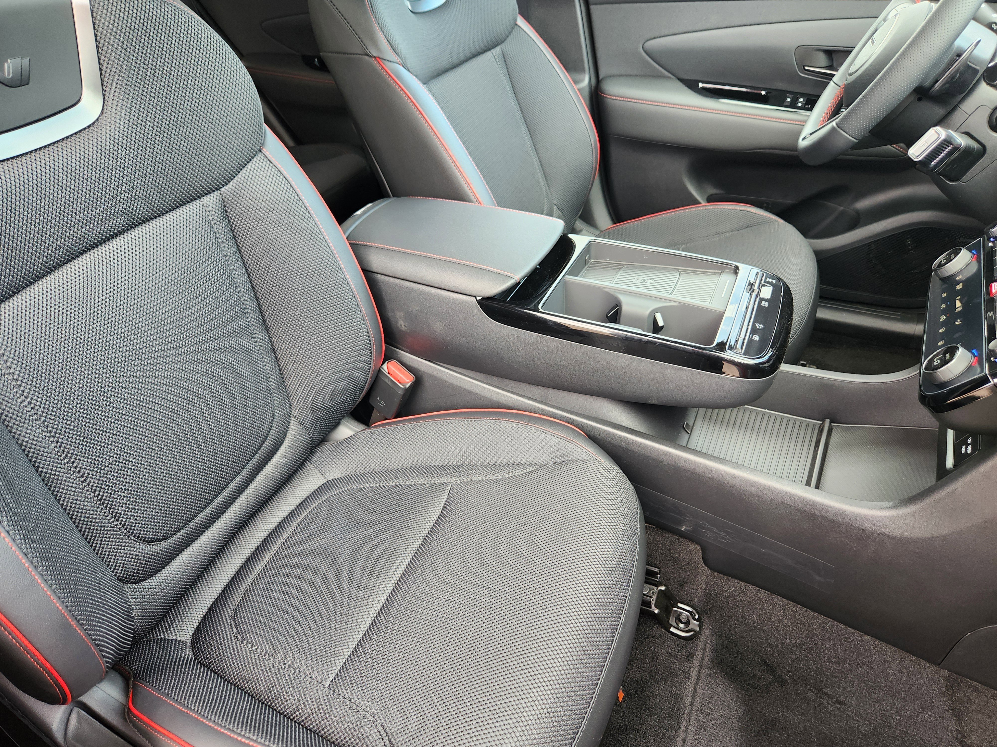 New 2025 Hyundai Tucson N Line image 14