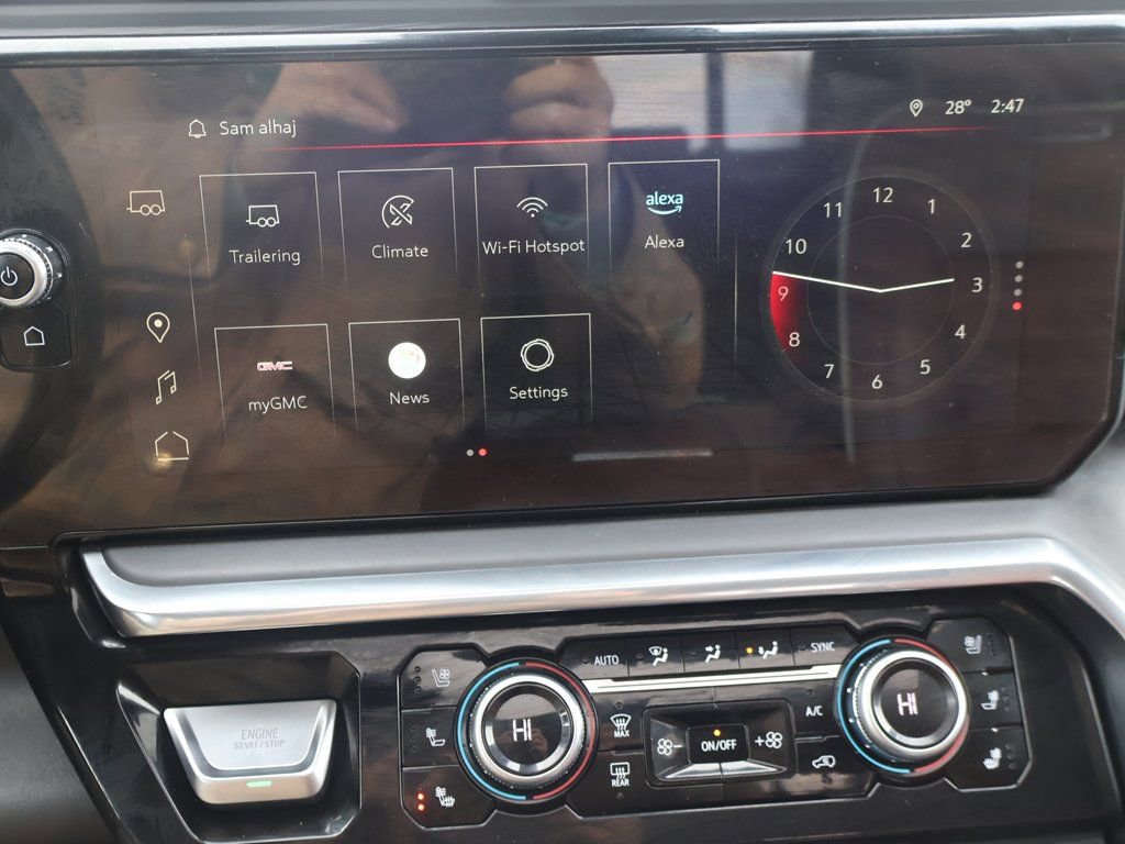 Used 2024 GMC Sierra 2500 Denali Ultimate w/ Max Trailering Package image 50