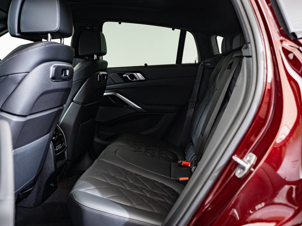 New 2026 BMW X6 xDrive40i w/ Climate Comfort Package image 49