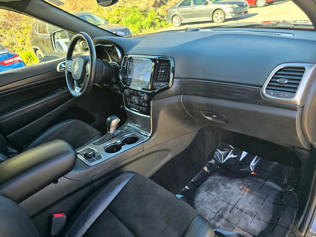 Used 2020 Jeep Grand Cherokee Laredo w/ Quick Order Package 2BN North image 32