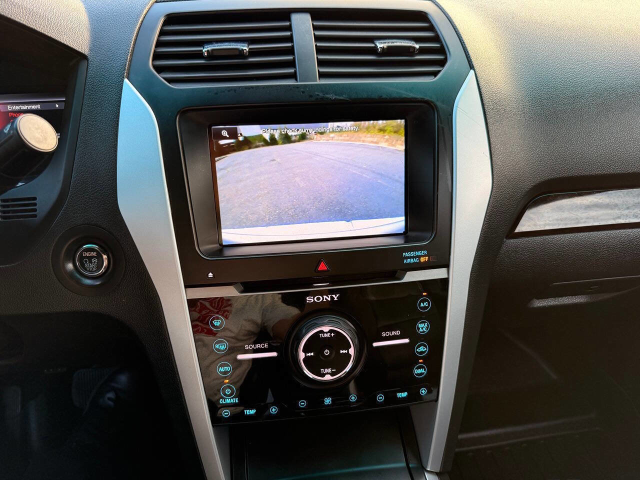 Used 2013 Ford Explorer Limited image 31