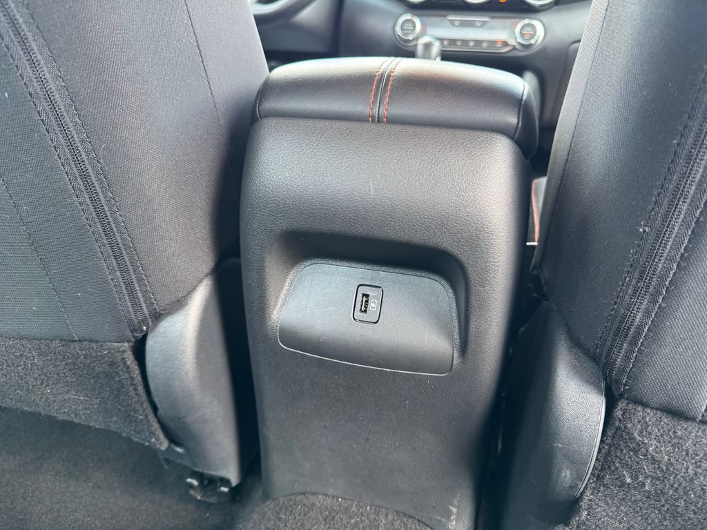 Used 2025 Nissan Sentra SR FWD image 15