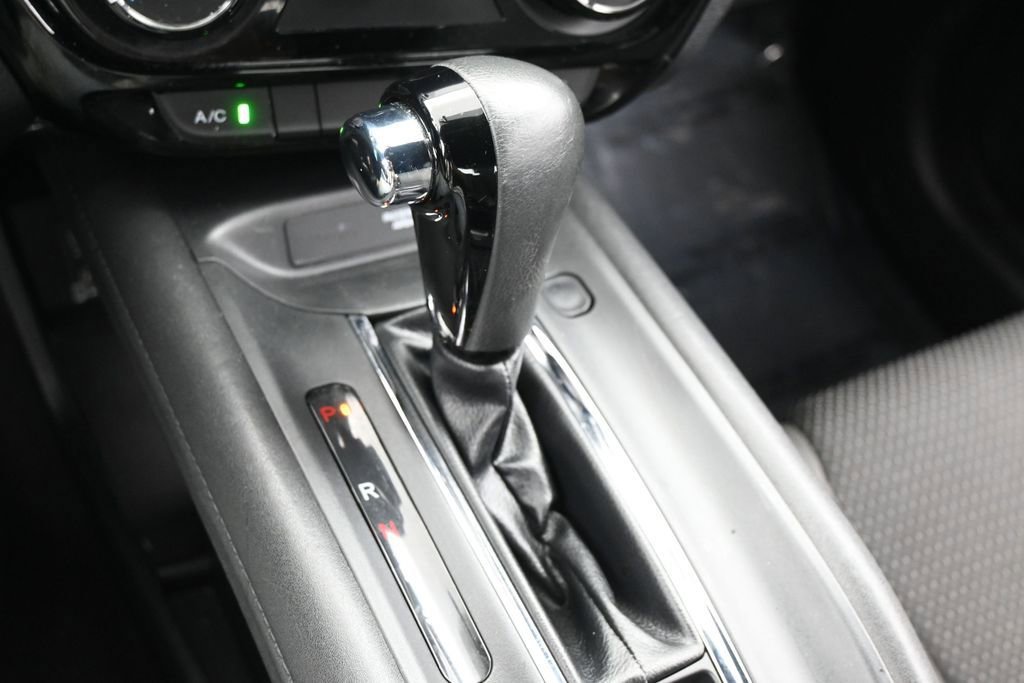 Used 2019 Honda HR-V Sport image 22