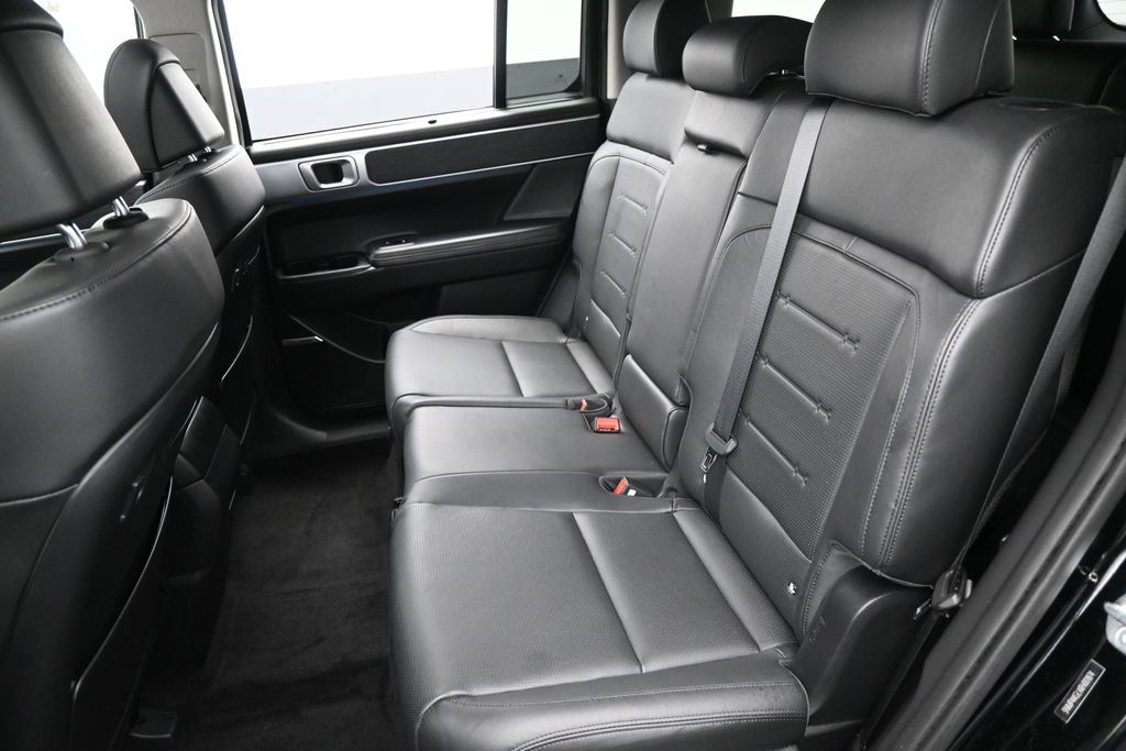 Used 2024 Hyundai Santa Fe Limited FWD image 30