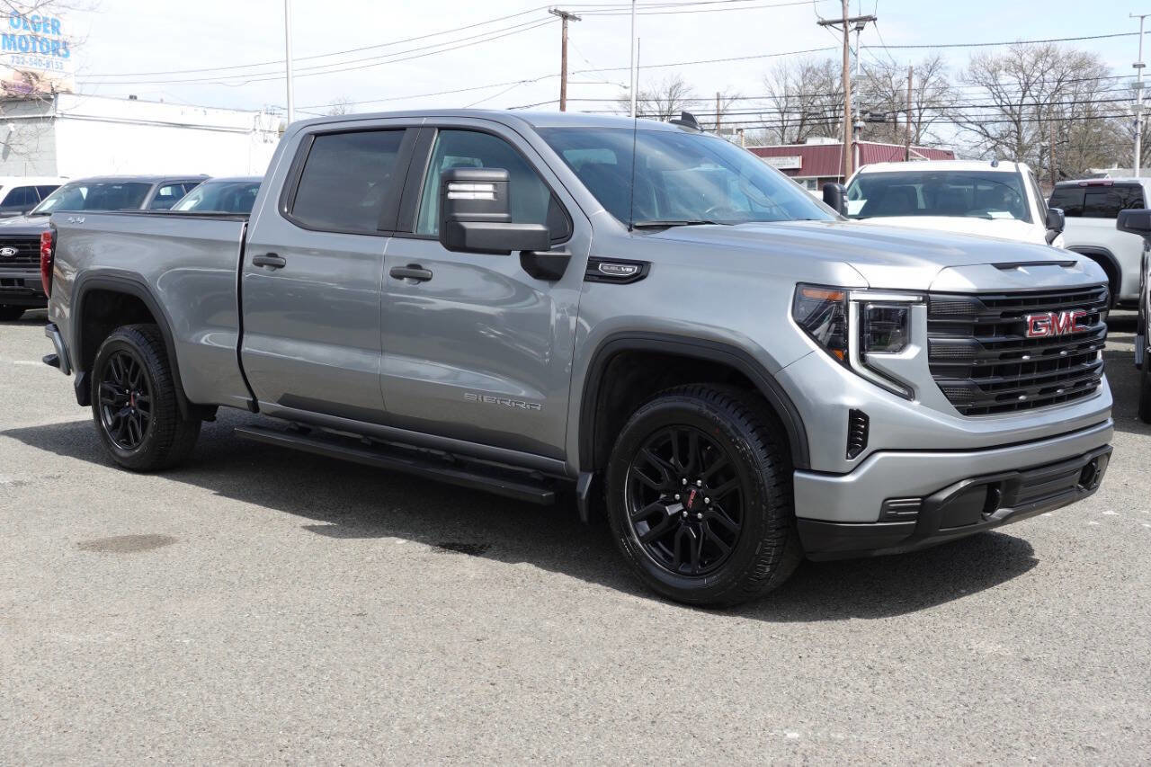 Used 2023 GMC Sierra 1500 Pro w/ Graphite Edition image 4