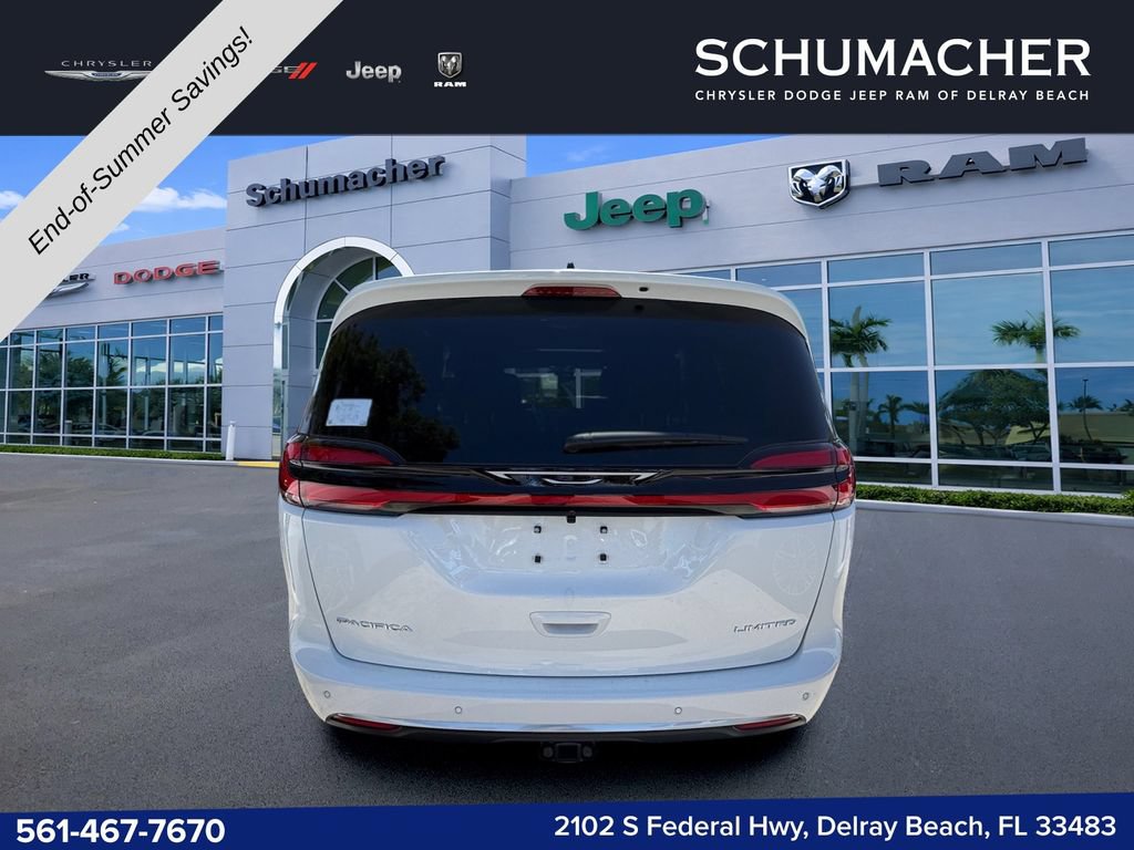 New 2027 Chrysler Pacifica Limited FWD image 6
