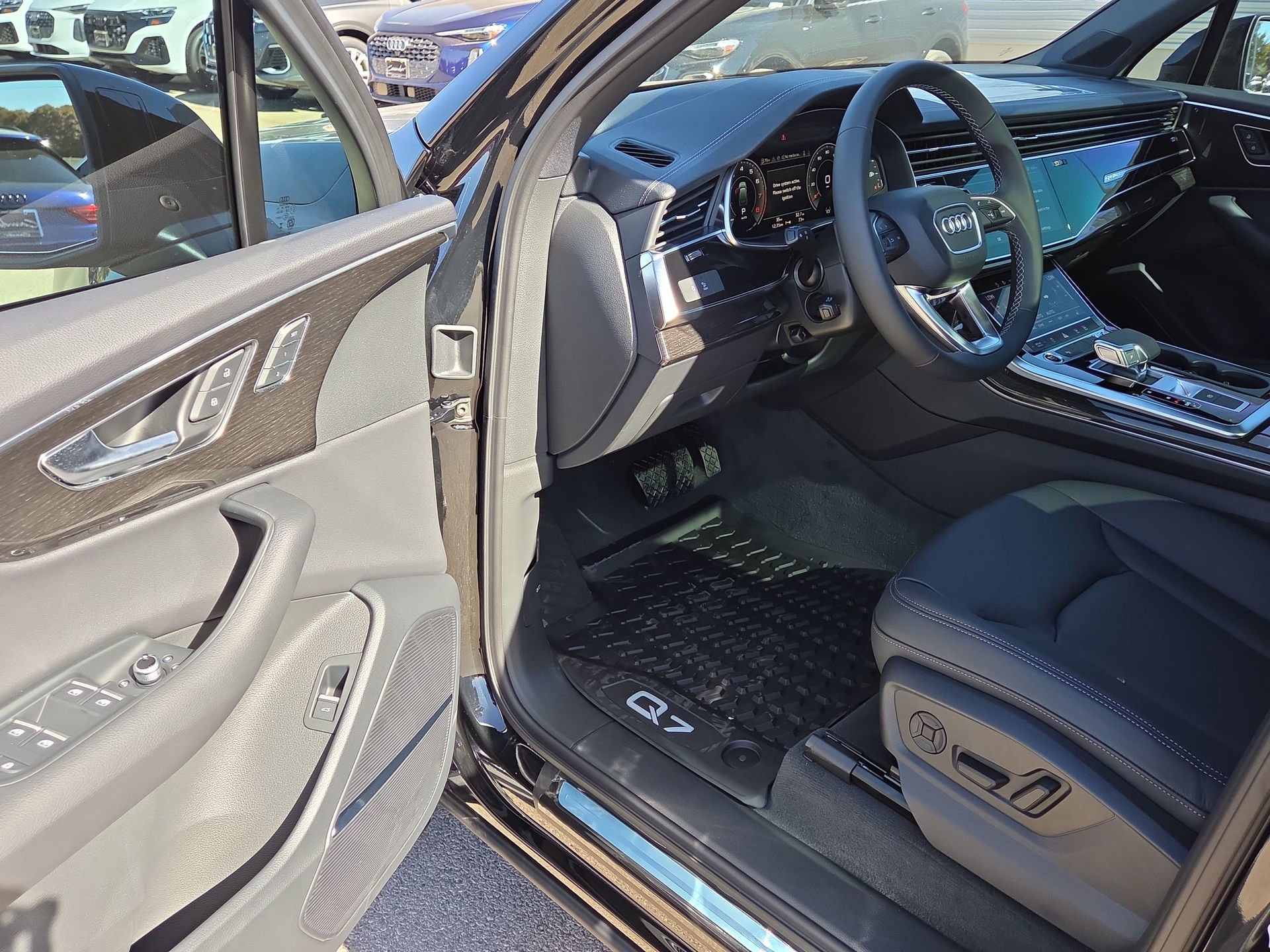 New 2026 Audi Q7 2.0T Premium AWD/4WD image 15