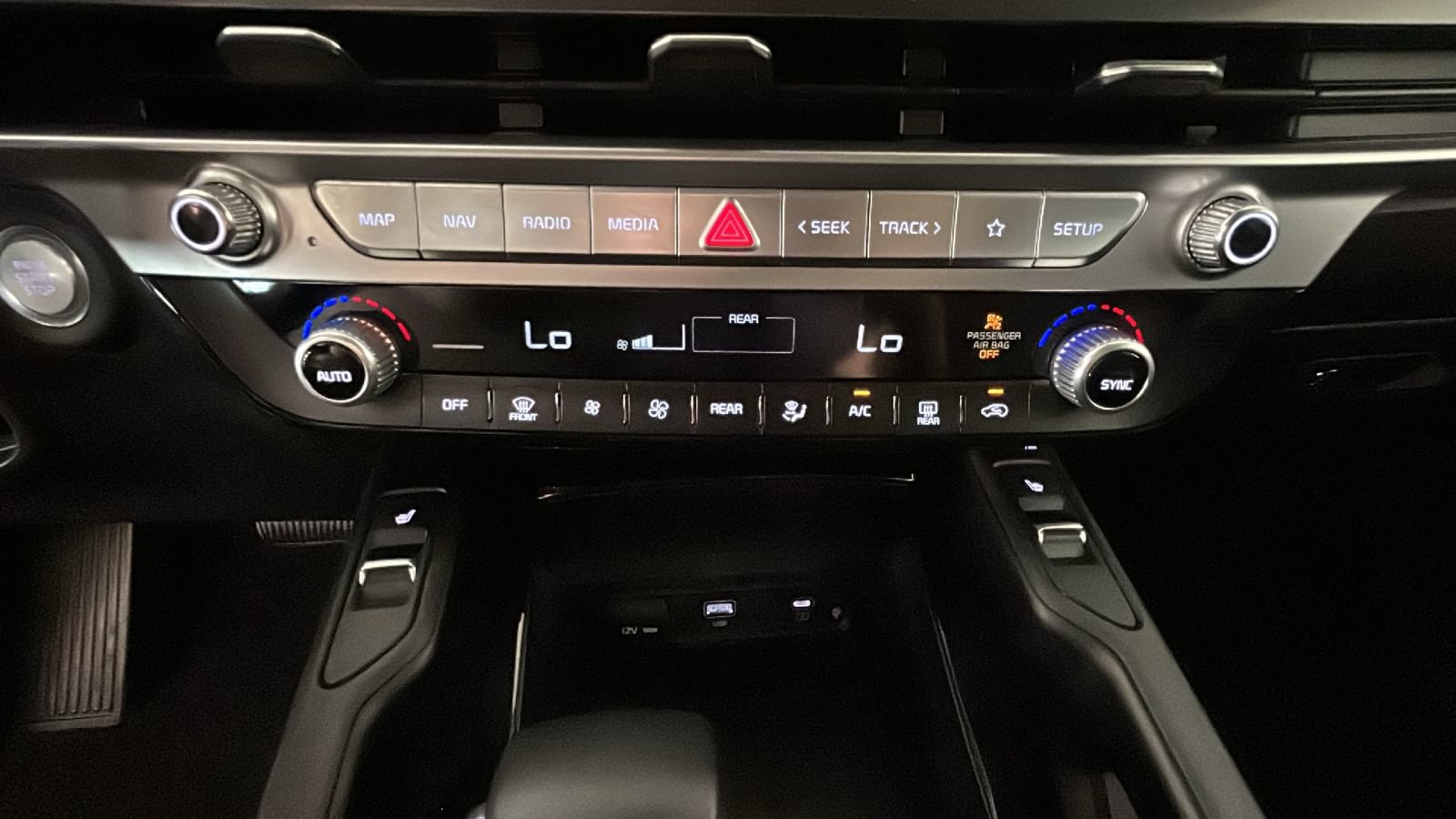 Used 2024 Kia Telluride S AWD/4WD image 26