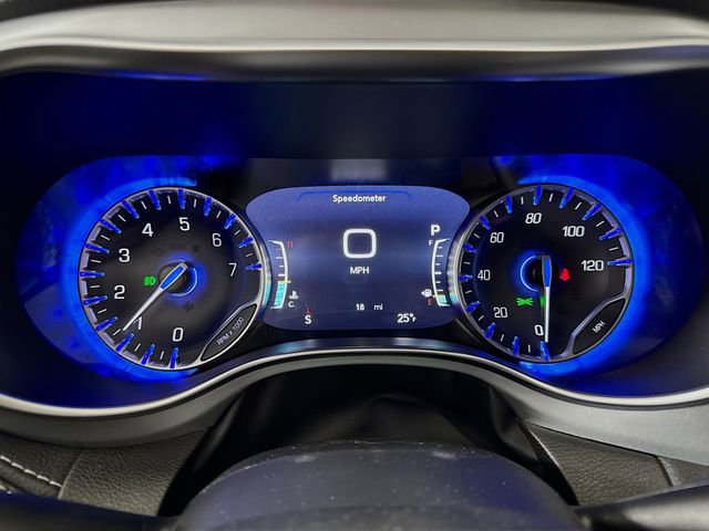 New 2026 Chrysler Pacifica Limited w/ Uconnect Theater Family Group image 12