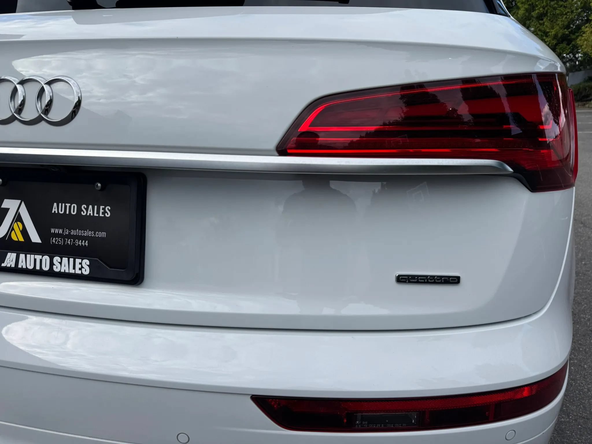 Used 2023 Audi Q5 2.0T Premium Plus w/ Premium Plus Package AWD/4WD image 16