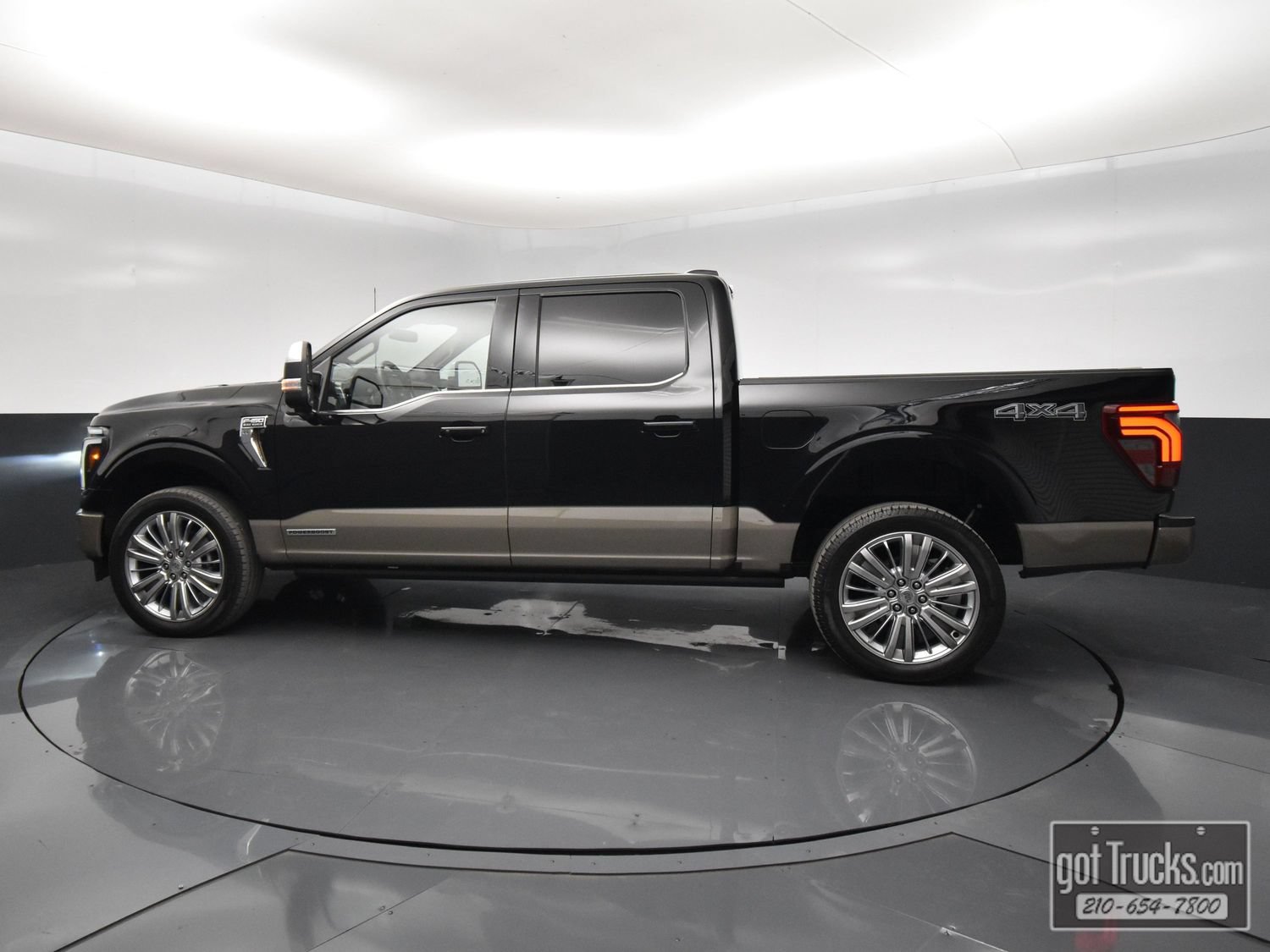 Used 2025 Ford F150 King Ranch AWD/4WD image 3