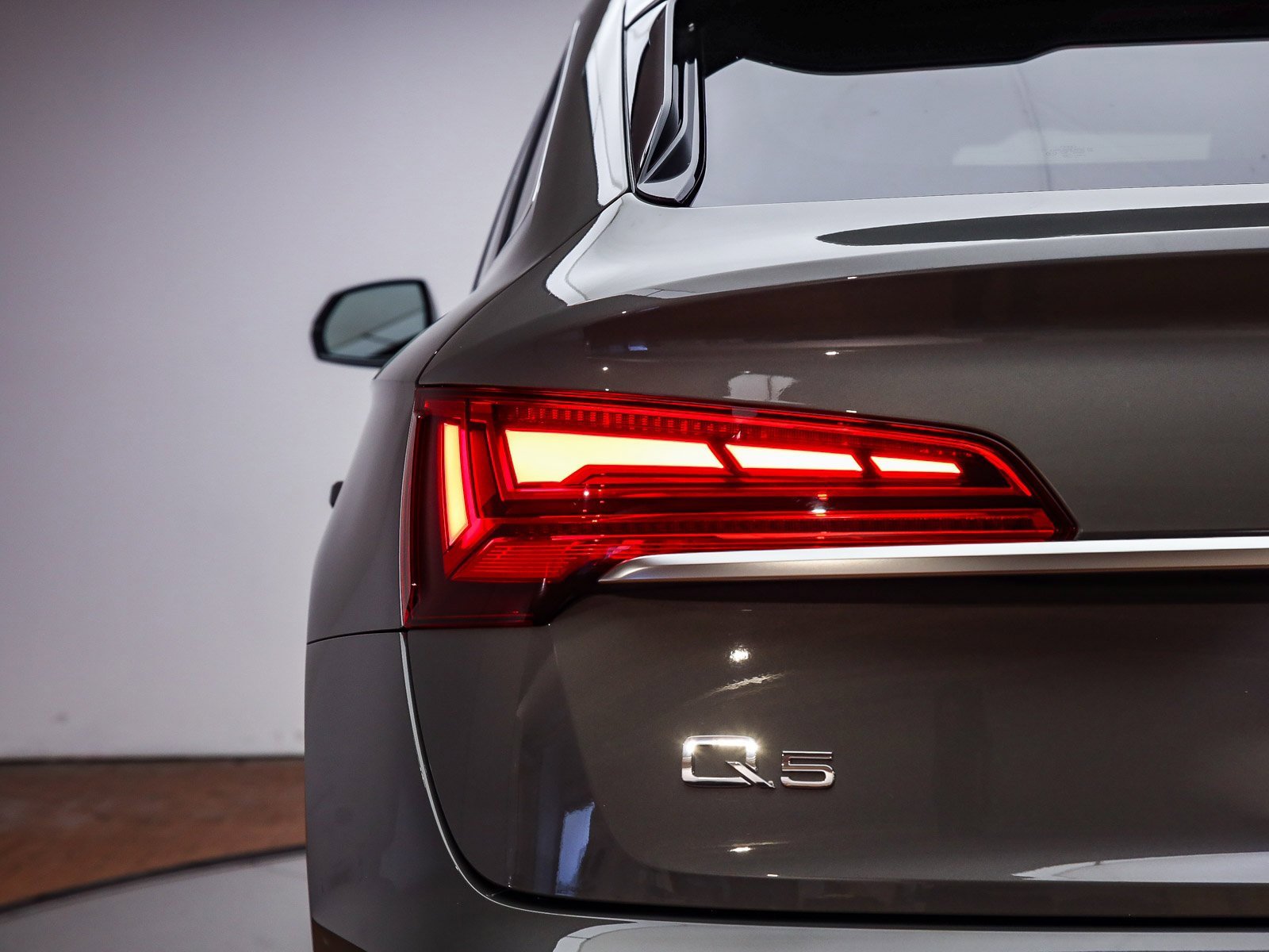 Used 2023 Audi Q5 2.0T Premium Plus w/ Premium Plus Package image 10