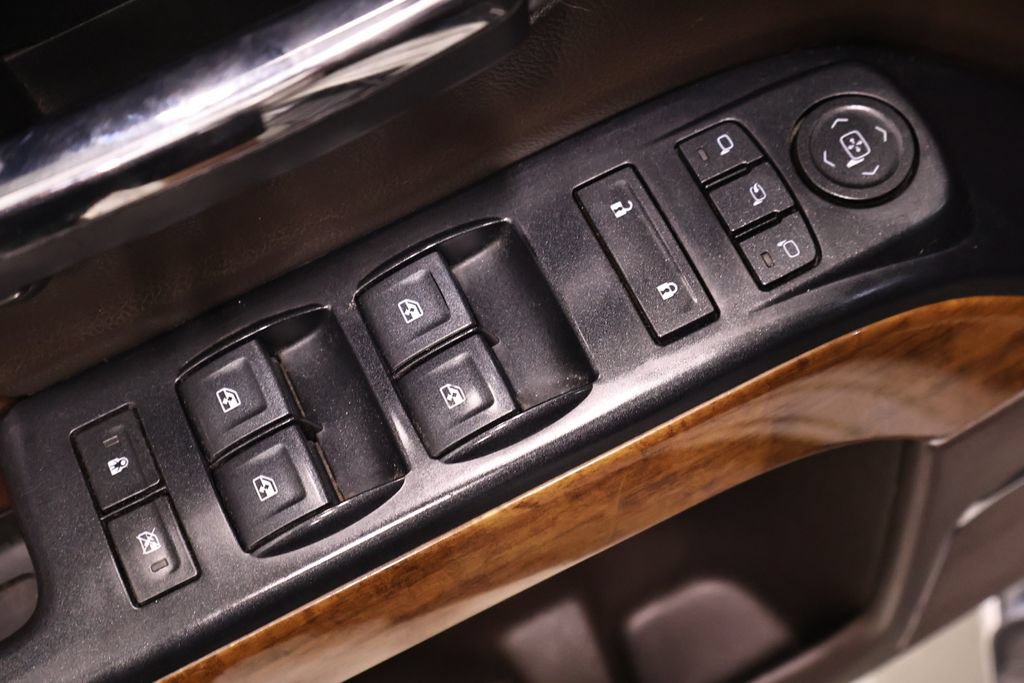 Used 2018 Chevrolet Silverado 1500 High Country AWD/4WD image 12