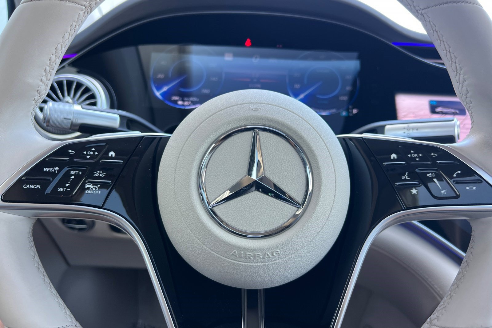 Certified 2023 Mercedes-Benz EQS 580 4MATIC Sedan image 10