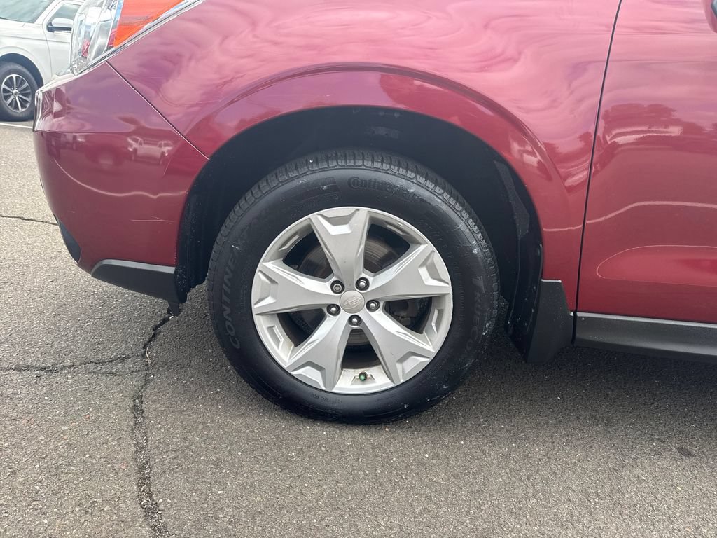 Used 2016 Subaru Forester 2.5i Premium w/ All-Weather Package AWD/4WD image 27
