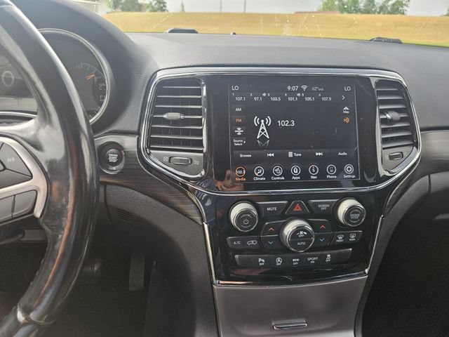 Used 2020 Jeep Grand Cherokee Altitude AWD/4WD image 17
