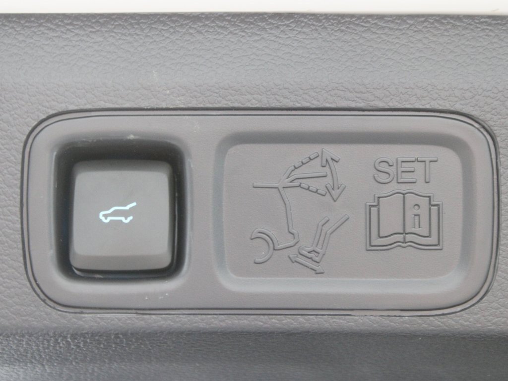 Used 2024 Ford Expedition Platinum image 46