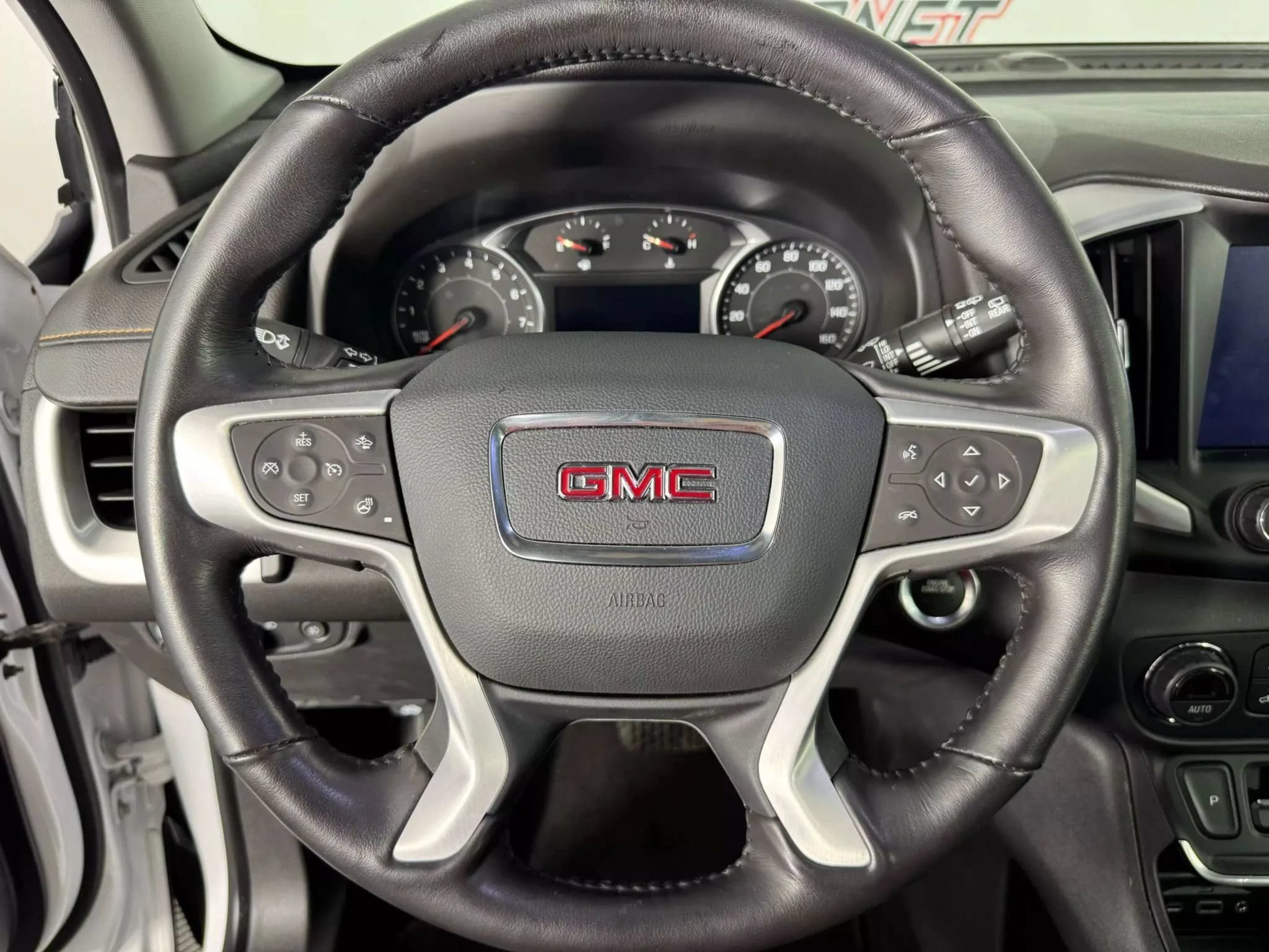 Used 2020 GMC Terrain SLT w/ Preferred Package AWD/4WD image 13