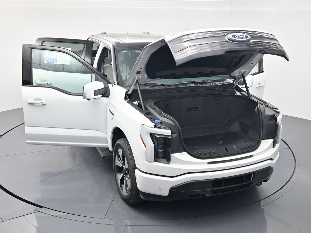 Used 2023 Ford F150 Lightning Platinum AWD/4WD image 50