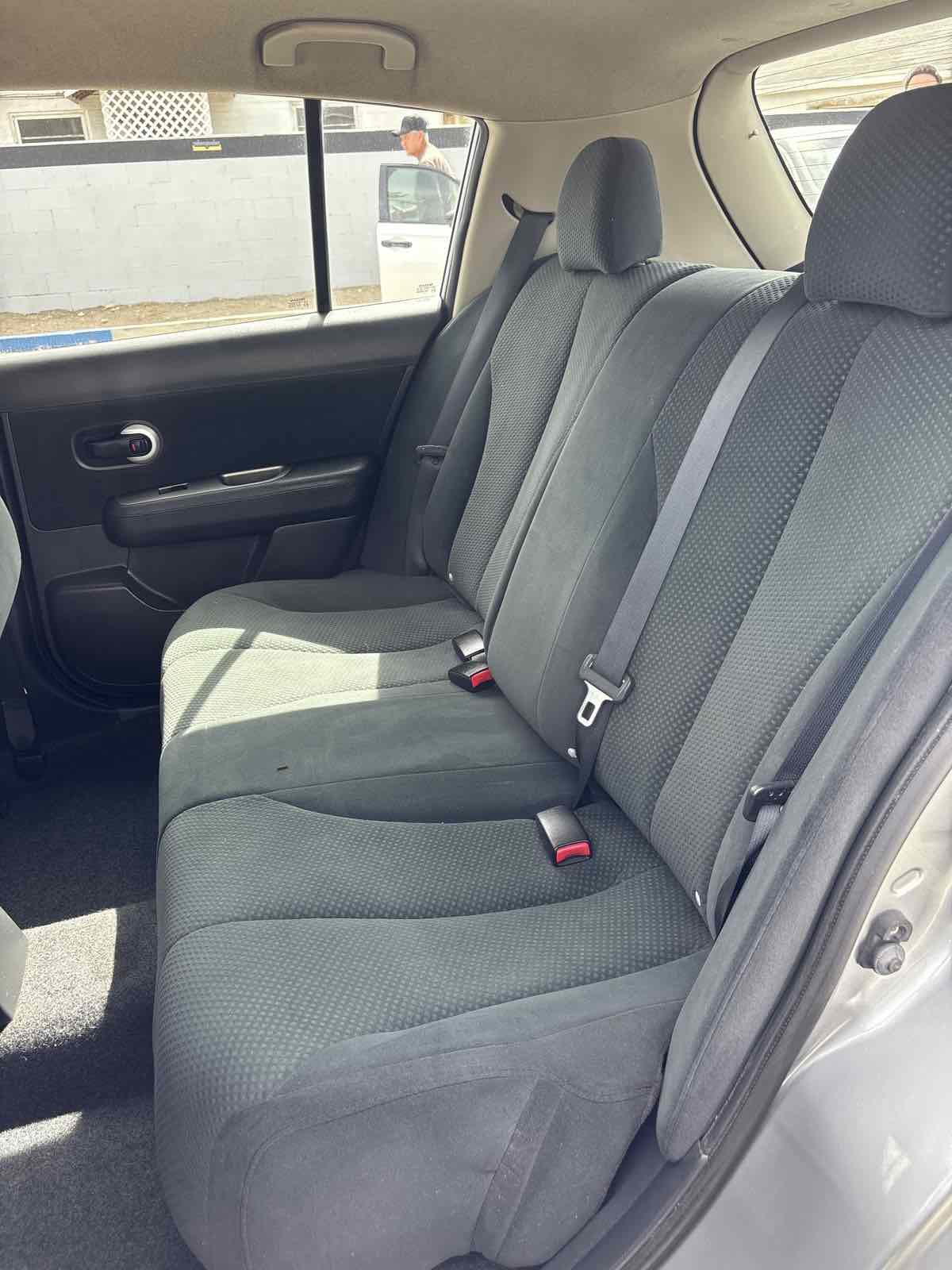 Used 2012 Nissan Versa 1.8 S w/ Plus Pkg FWD image 9