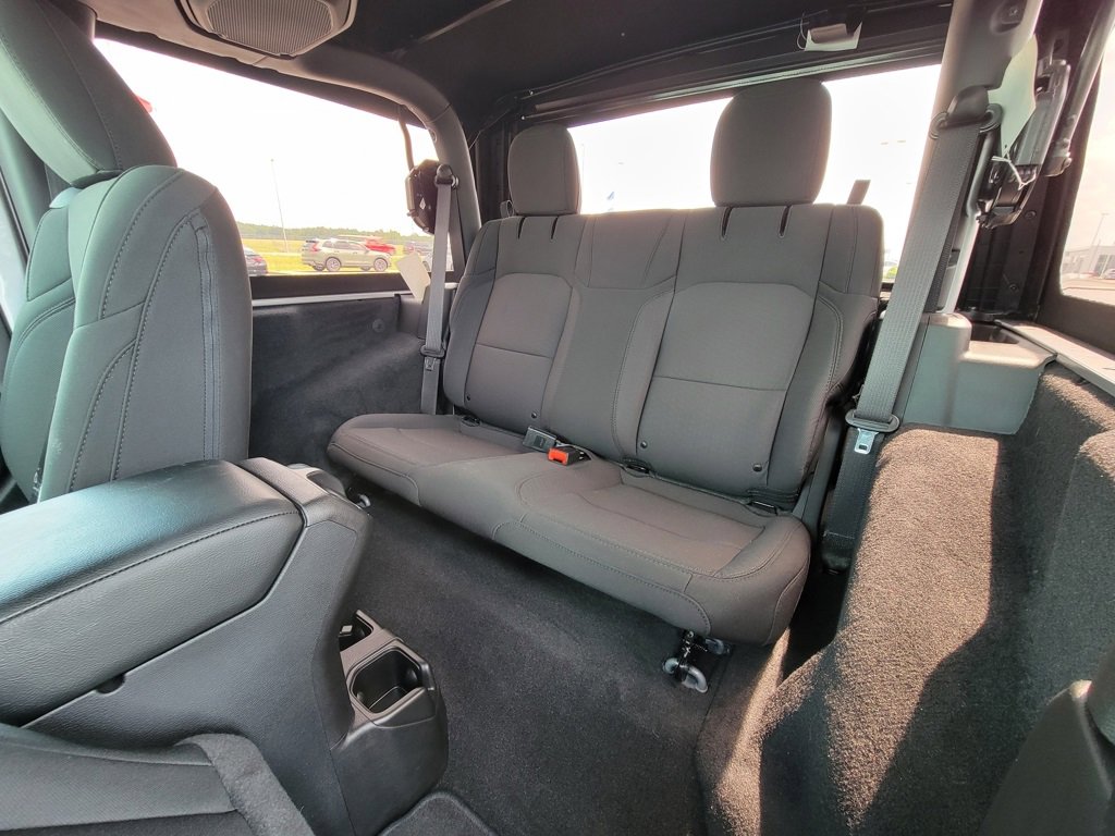 Used 2021 Jeep Wrangler Sport S image 15