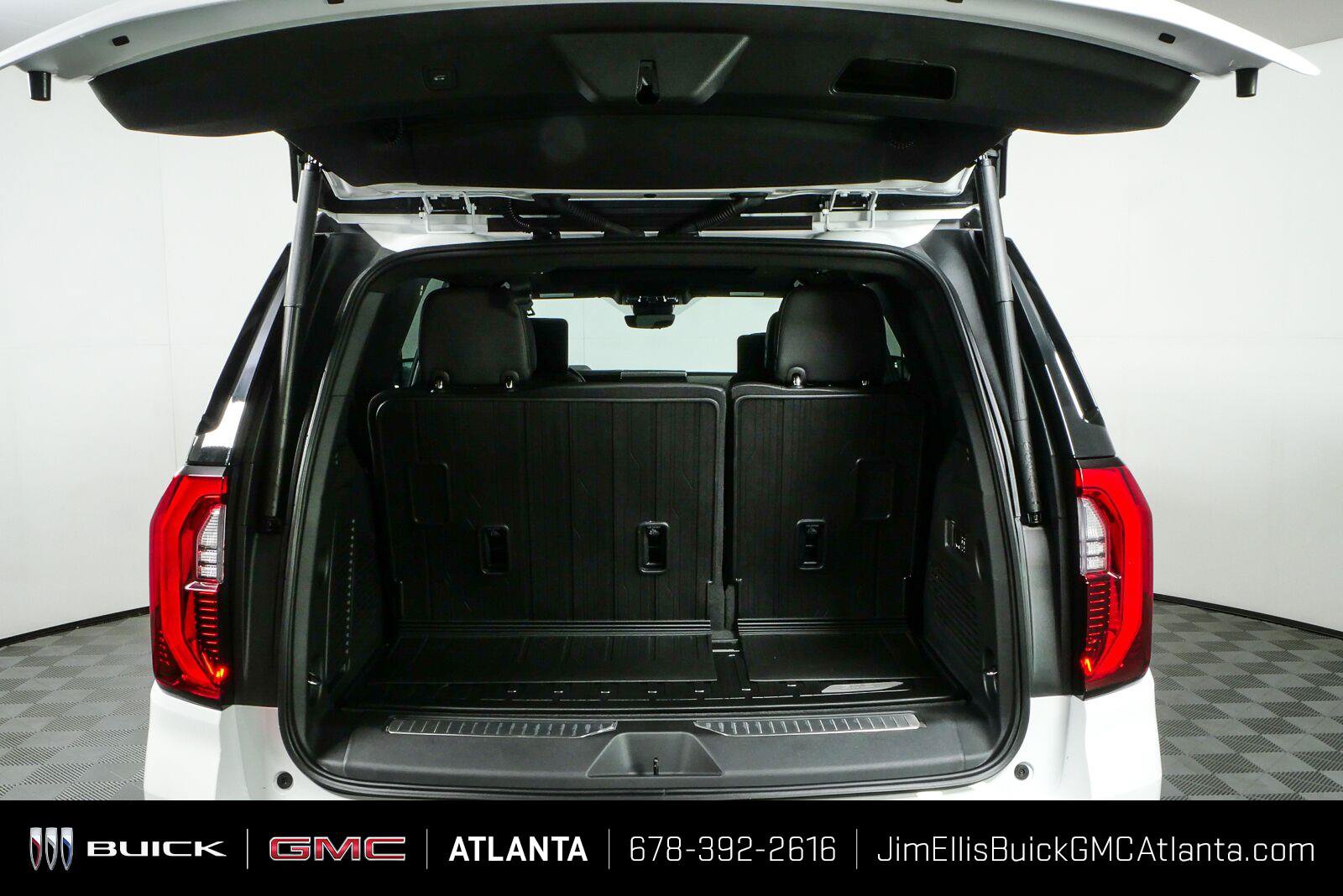 New 2026 GMC Yukon Denali w/ Advanced Technology Package AWD/4WD image 33