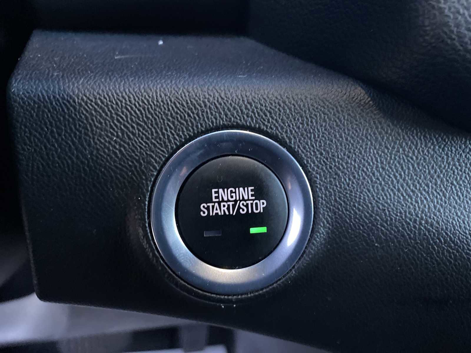 Used 2023 GMC Terrain SLT image 24