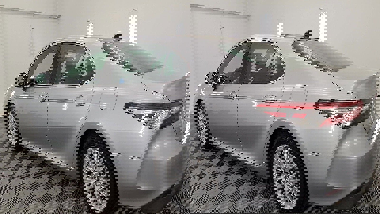 Certified 2018 Toyota Camry XLE w/ Driver Assist Package image 2