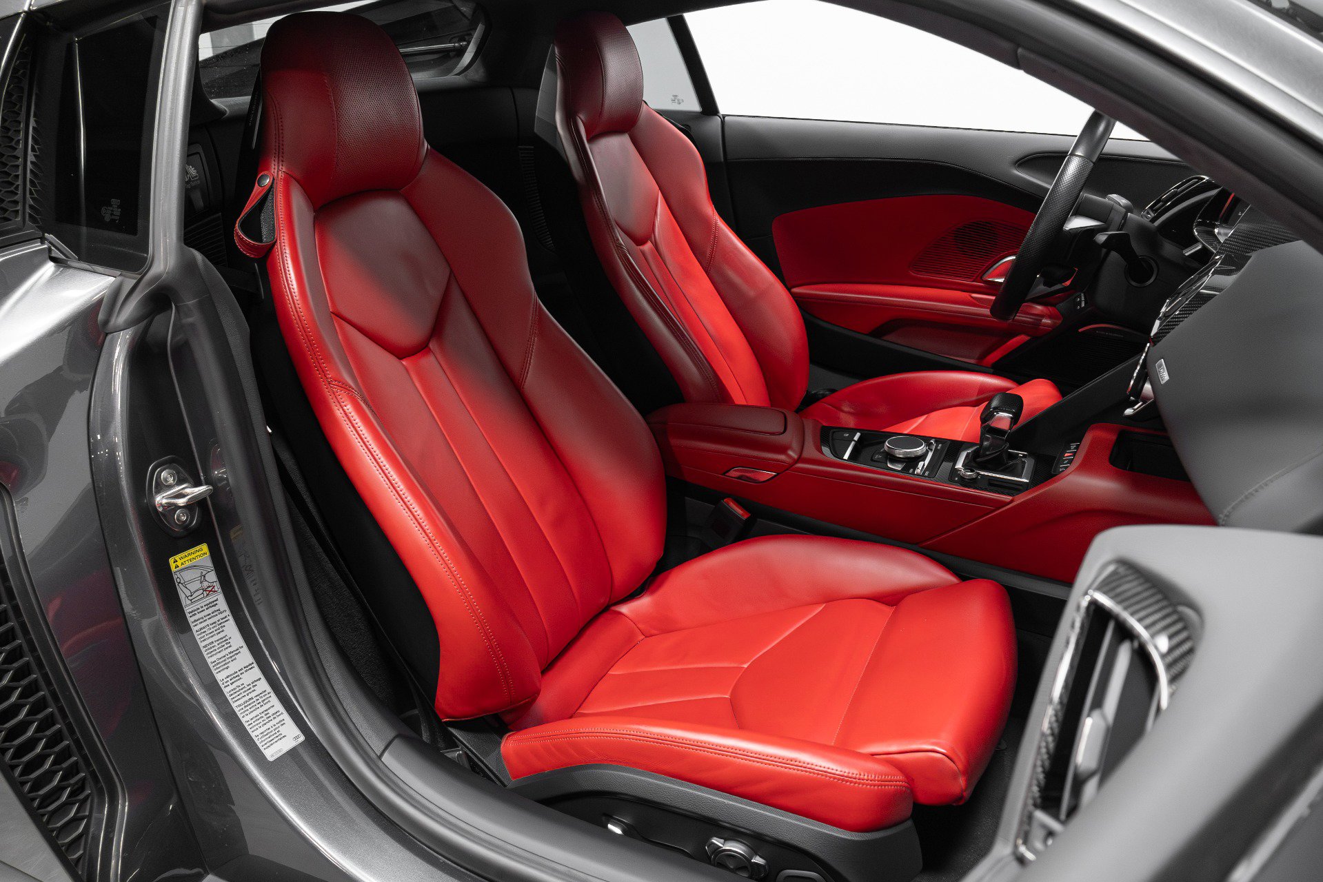 Used 2018 Audi R8 V10 w/ Premium Package image 22