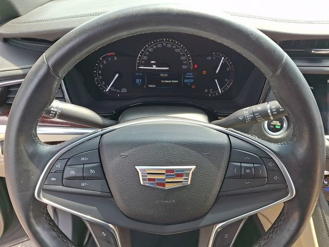 Used 2017 Cadillac XT5 Premium Luxury w/ Driver Assist Package FWD image 4