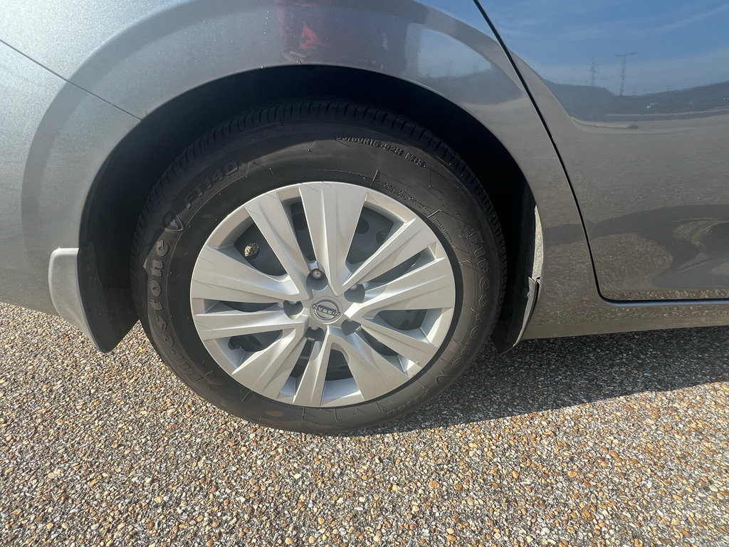 Used 2025 Nissan Sentra S FWD image 11