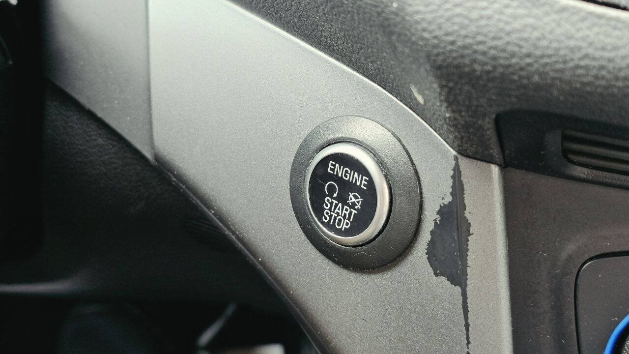 Used 2019 Ford Escape SEL AWD/4WD image 24