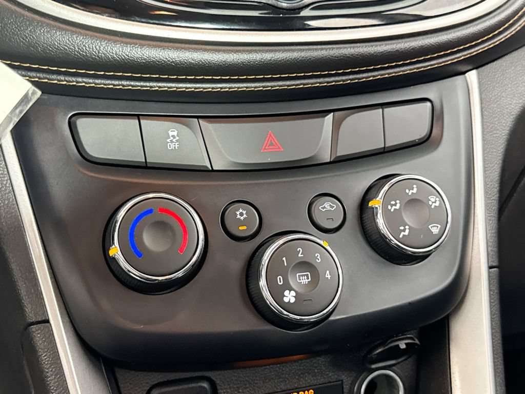 Used 2019 Chevrolet Trax LS w/ LPO, Protection Package AWD/4WD image 18