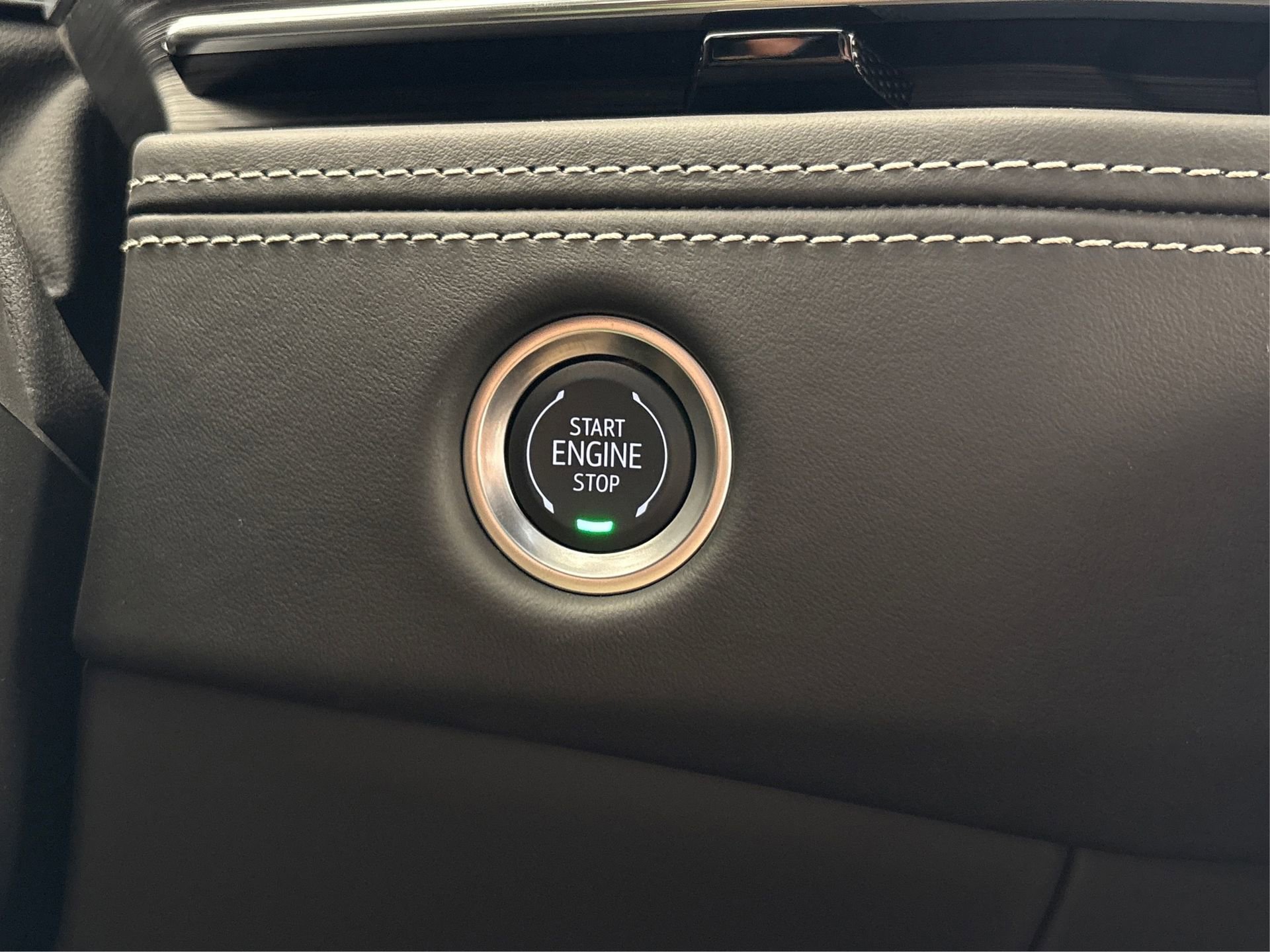 New 2025 Cadillac Escalade V image 28